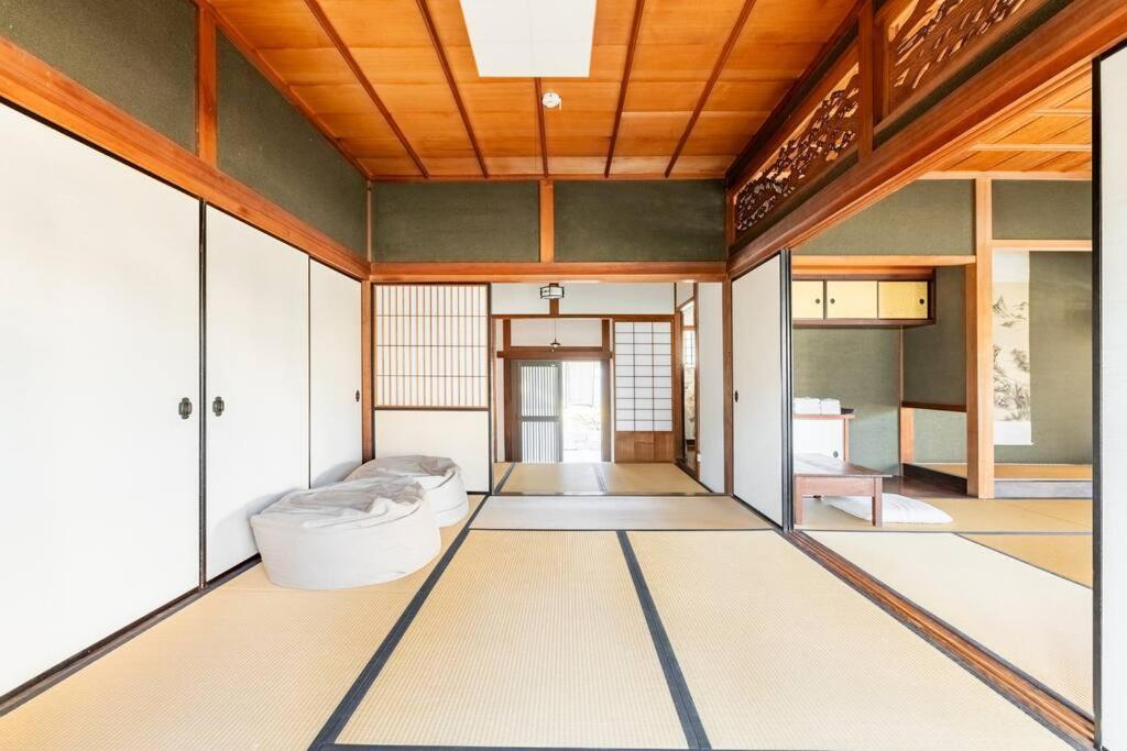 日々の宿: 宇野駅から車で5分 直島へ 最大7名様 古民家貸切 一棟貸し Tamana Zewnętrze zdjęcie