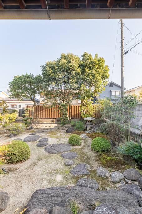 日々の宿: 宇野駅から車で5分 直島へ 最大7名様 古民家貸切 一棟貸し Tamana Zewnętrze zdjęcie